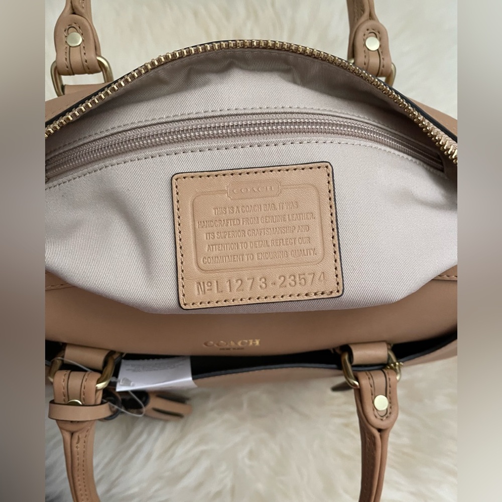 Coach Legacy Leather Bag - Picture 10 of 16
